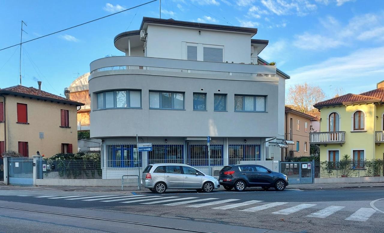 Отель Marconi House Местре Экстерьер фото