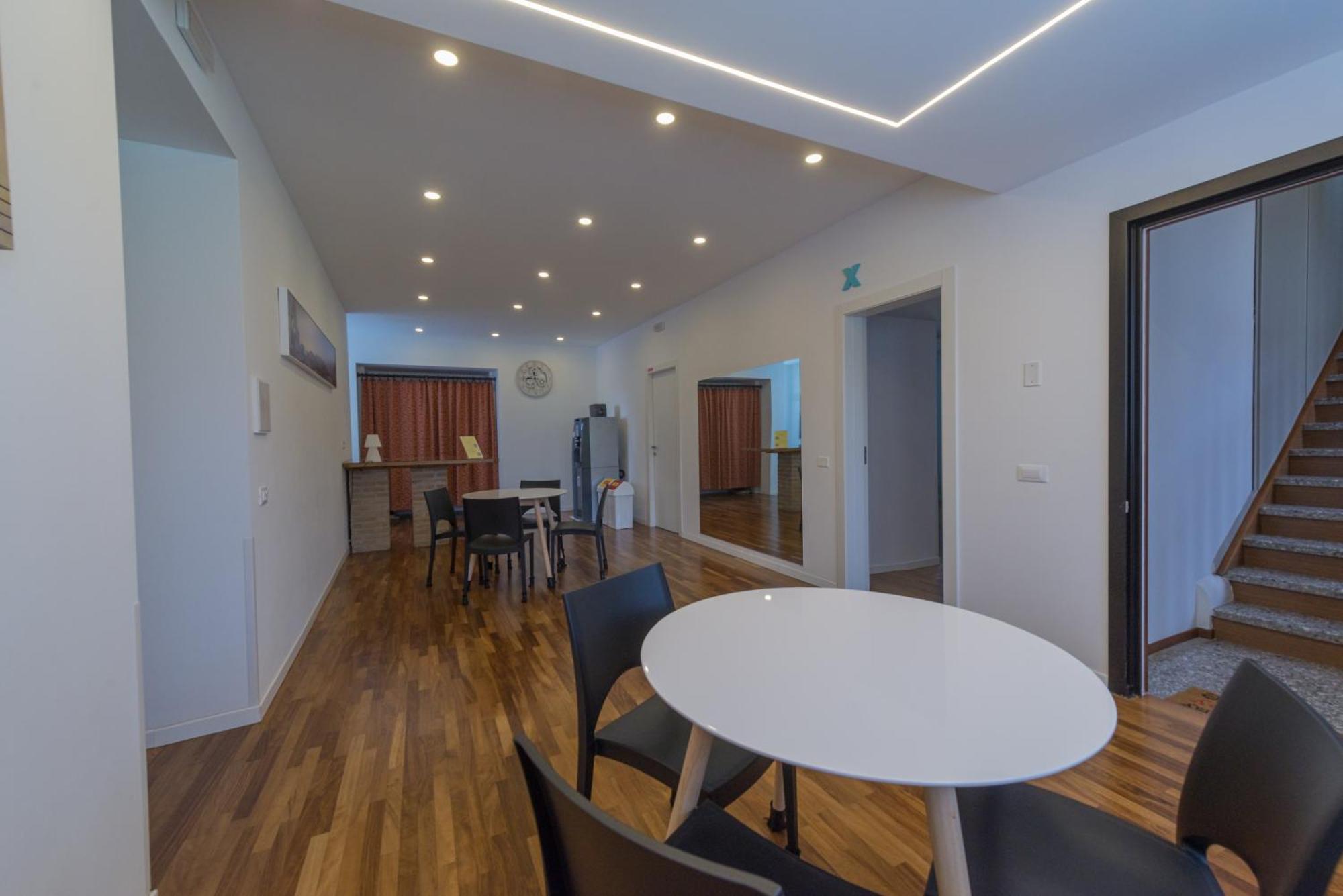 Отель Marconi House Местре Экстерьер фото