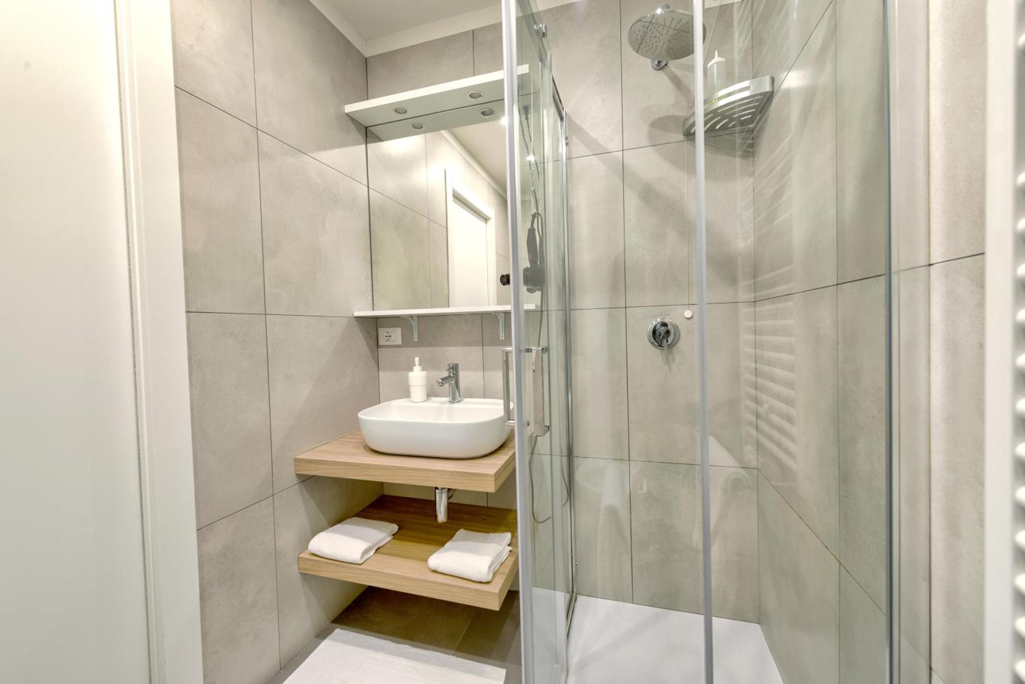 Отель Marconi House Местре Экстерьер фото