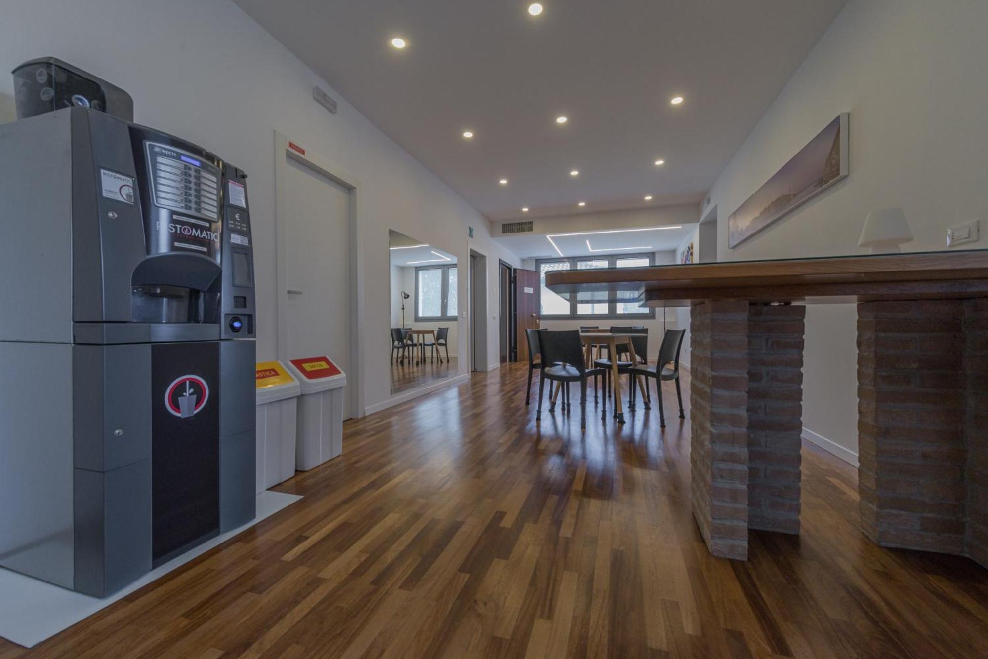 Отель Marconi House Местре Экстерьер фото