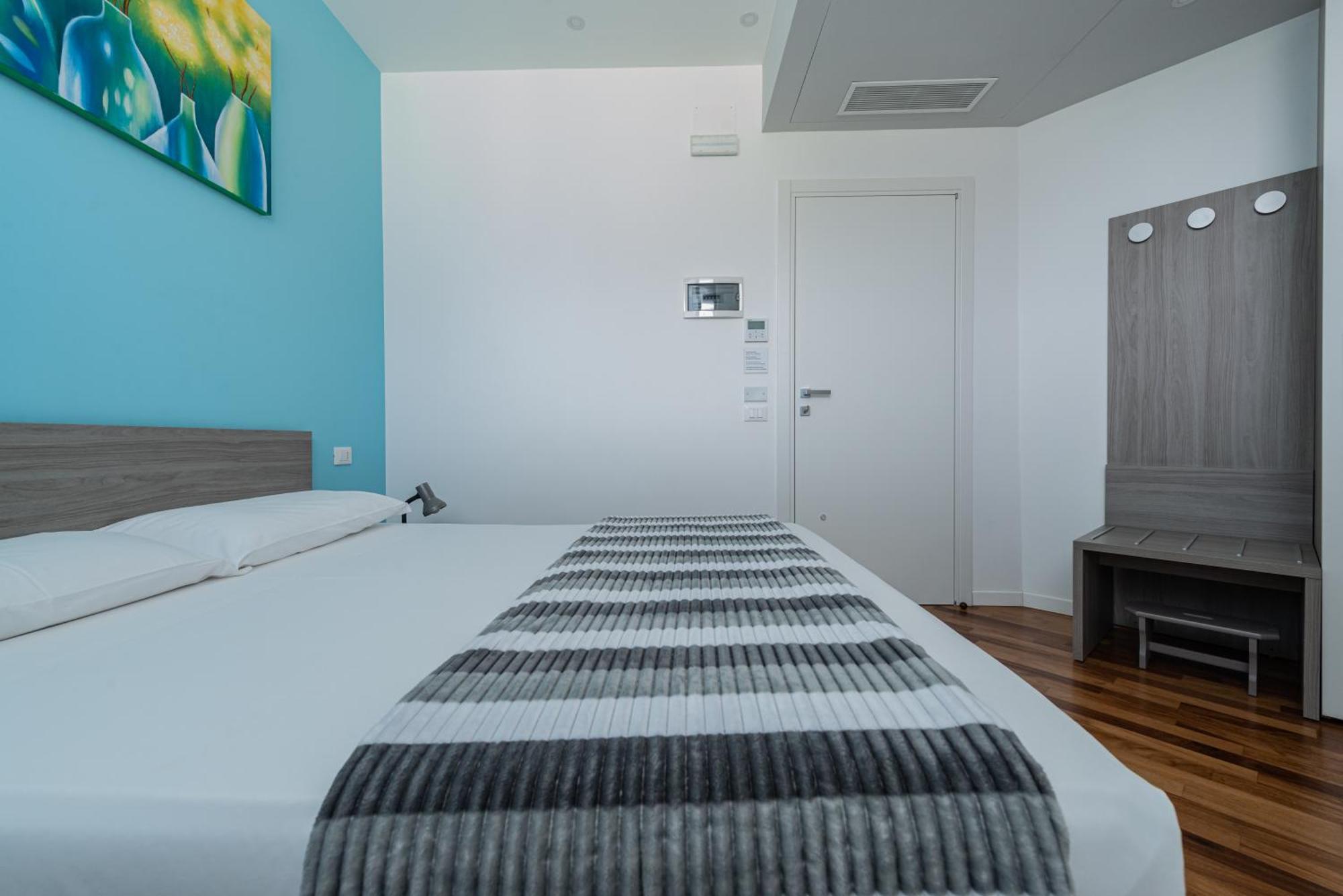 Отель Marconi House Местре Экстерьер фото