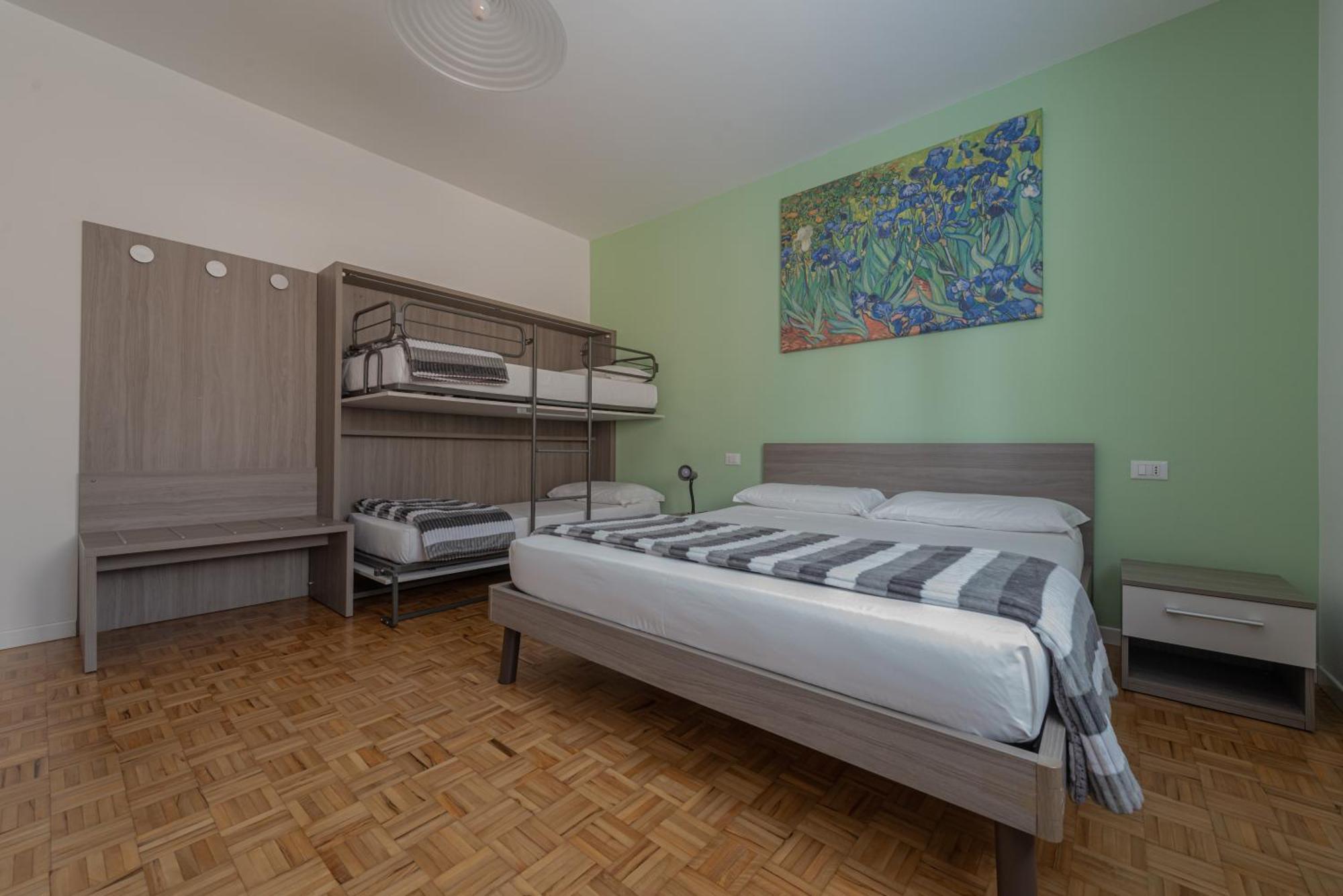 Отель Marconi House Местре Экстерьер фото