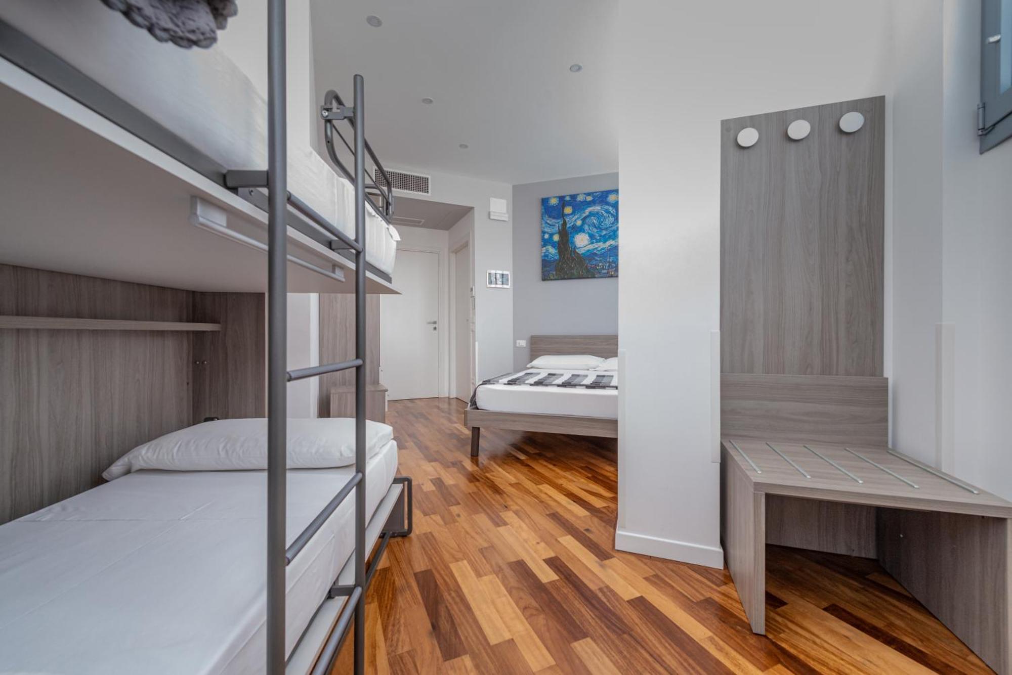 Отель Marconi House Местре Экстерьер фото